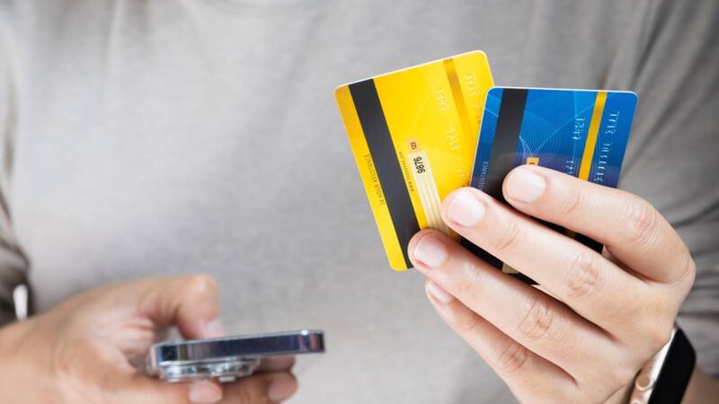 Atención tarjetas de crédito: ¿cómo evitar pagar de más por tus compras en 2024?