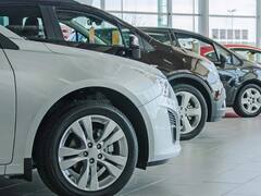 Automotrices festejan la eliminación de impuestos y empiezan a ajustar precios