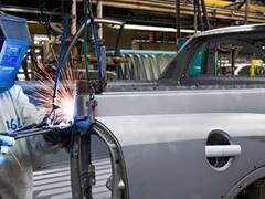 Programa ATP: suman a subsidios al salario a actividades de transporte y casi 1000 empresas de salud