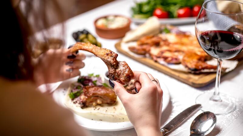 La combinación perfecta de carne a la parrilla y un flan irresistible está en Belgrano.