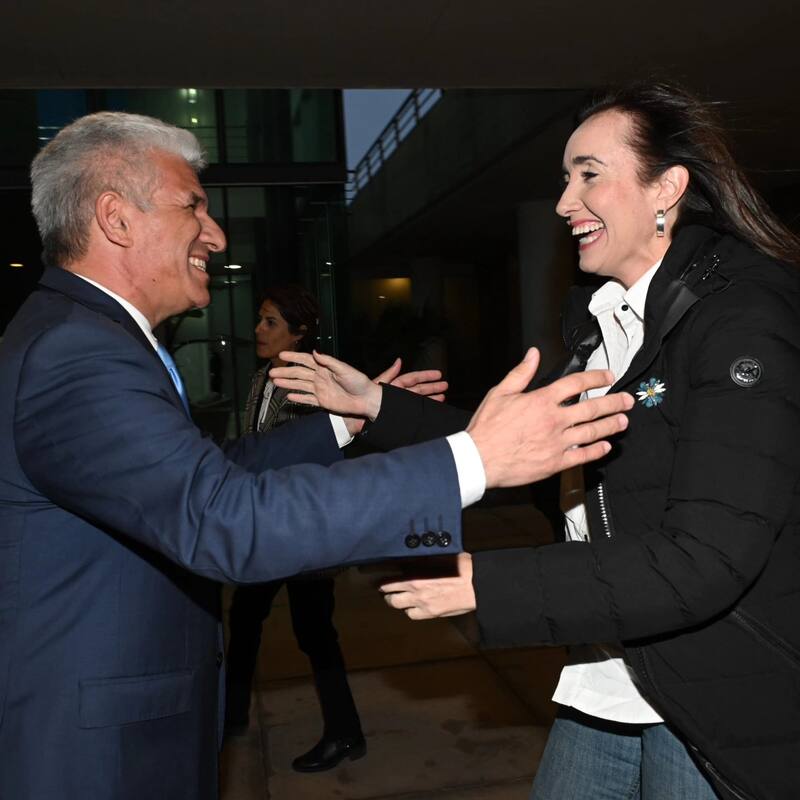 El gobernador Claudio Poggi recibió a Victoria Villarruel en San Luis el jueves por la noche