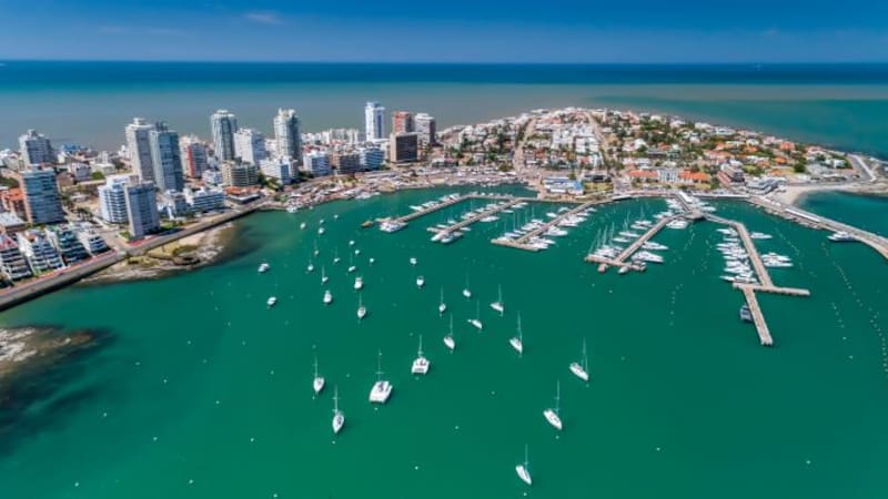Punta del Este ya tiene boom de reservas de argentinos: "está todo alquilado" para las Fiestas