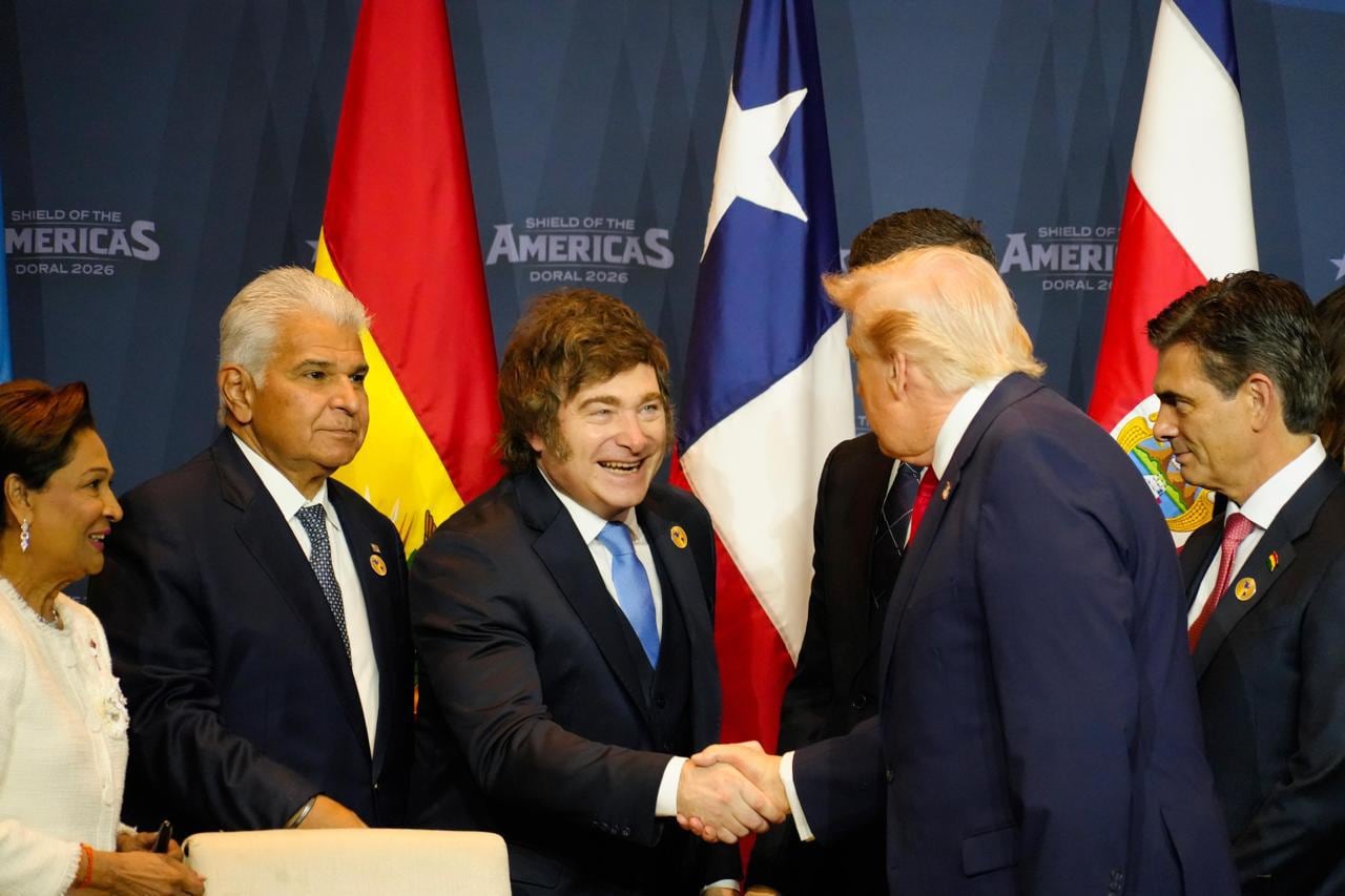 Trump advirtió que un nuevo conflicto por las Malvinas sería un “desastre potencial” y ofreció intervenir para ayudar a resolver la disputa.