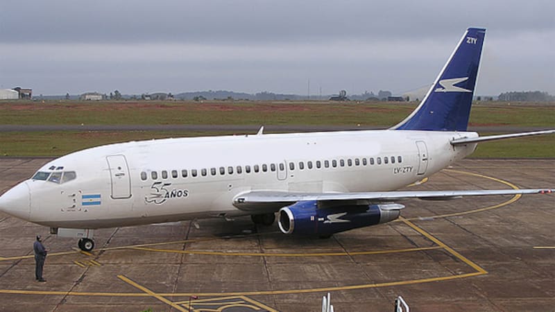 Un Boeing 737 de Aerolíneas, similar al que se convertirá en el nuevo Tango 02