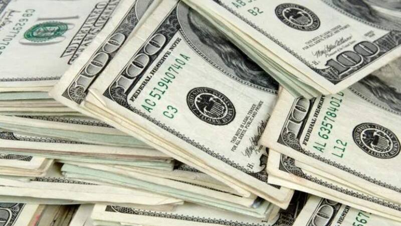 El dólar blue sigue cediendo, pero no se aleja demasiado de su máximo histórico