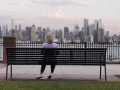 Los adolescentes ya no se besan: la preocupante estadística del país que podría desaparecer