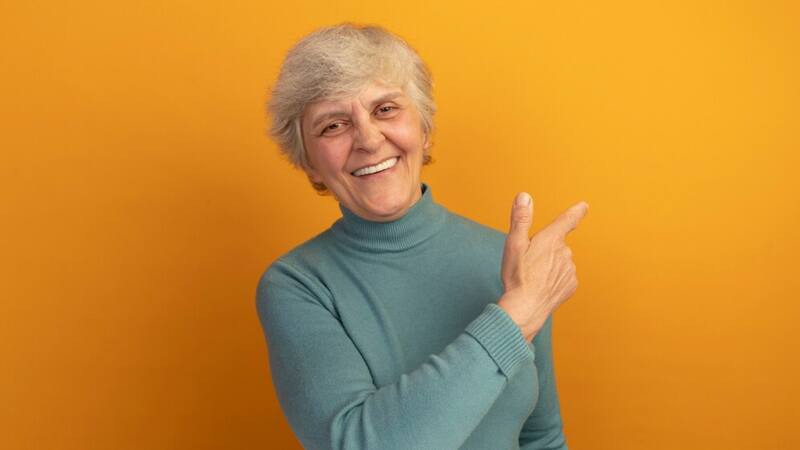 El mejor ejercicio diario para retrasar el envejecimiento, según los neurólogos