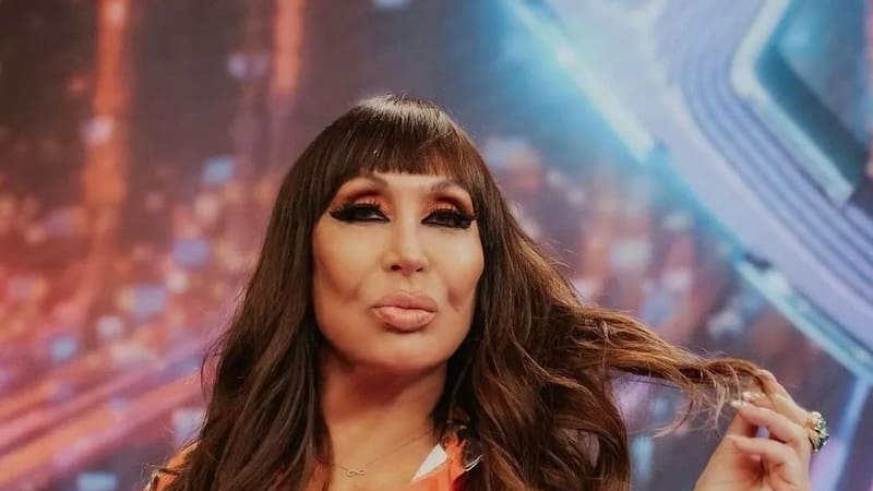 La One vive hace varios años en una impresionante propiedad en Parque Leloir.