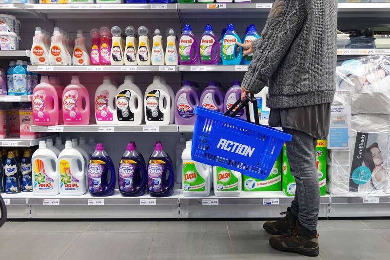 Recibe semanalmente una media de 14 millones de visitantes entre todas sus tiendas. Fuente: Shuterstock