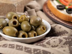 Cuál es la diferencia entre las aceitunas verdes y las negras y qué beneficios tiene