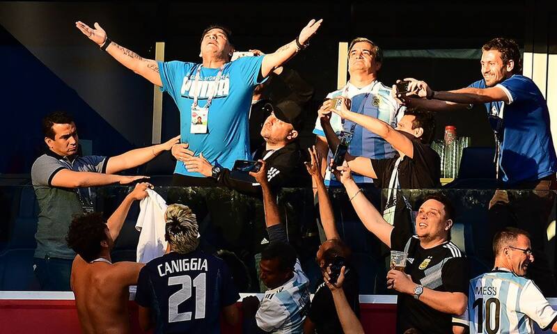 Gran parte de los votantes no vieron jugar a Maradona y no sienten la admiración.