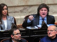 La ley ómnibus de Milei: las reacciones de economistas, políticos y dirigentes