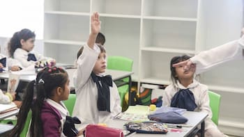 El gobierno contactó a más de 2 mil menores para que vuelvan a las aulas