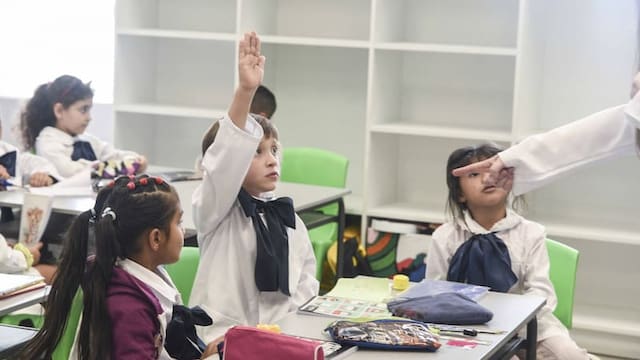 El gobierno contactó a más de 2 mil menores para que vuelvan a las aulas