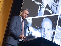 Orsi llama al “nunca más” y pide respeto y tolerancia al conmemorar el golpe de 1973