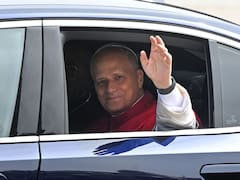 Un senador pidió que se invite al papa a que visite el Parlamento