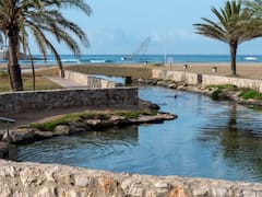 A pocos metros de la playa | Las aguas termales gratis con temperaturas de más de 20°C especiales para jubilados