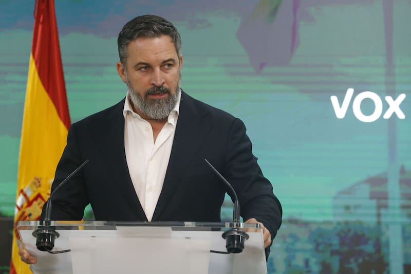 El PP reprocha a Abascal que "por el aro" pasan lo animales, no los extremeños. (Fuente: archivo).