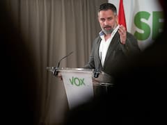 Abascal se pronuncia a favor del acuerdo entre el Vox y el PP en Extremadura: “Responderemos a la voluntad de los extremeños”