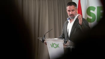 Abascal se pronuncia a favor del acuerdo entre el Vox y el PP en Extremadura: “Responderemos a la voluntad de los extremeños”