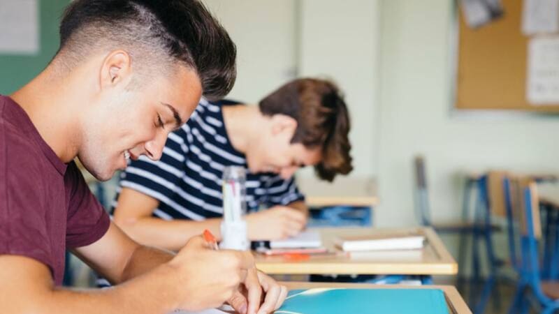 El programa mantiene un cupo de hasta 36.000 becas. Fuente: Shutterstock.