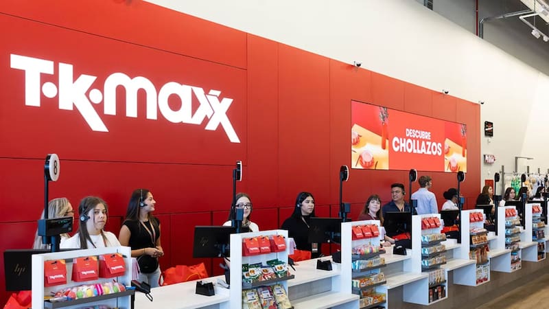 Abrió una cadena estadounidense de outlets en la capital | Tiene 1600 m² de ropa con hasta un 60% de descuento
