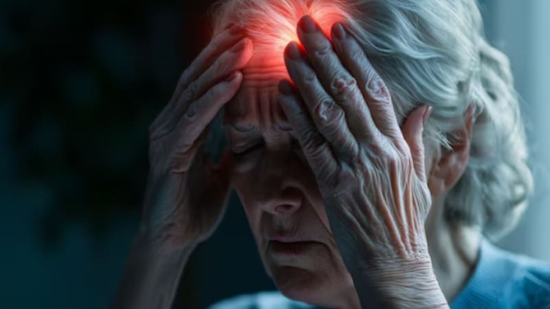 Un Accidente Cerebrovascular (ACV) se produce cuando se interrumpe el flujo de sangre hacia el cerebro, ya sea por la obstrucción o la ruptura de un vaso sanguíneo.