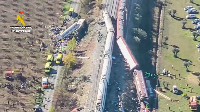 Las impactantes imágenes del accidente de tren en Toledo