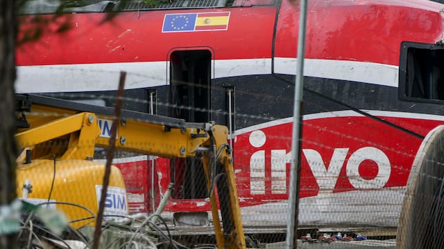 Al descubierto el ferrocarril español: la CIAF investiga una posible fractura previa del carril mientras crece la tensión política