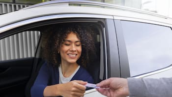 Atención conductores | Actualizan precio de la licencia de conducir a partir de 2026: cuánto costará