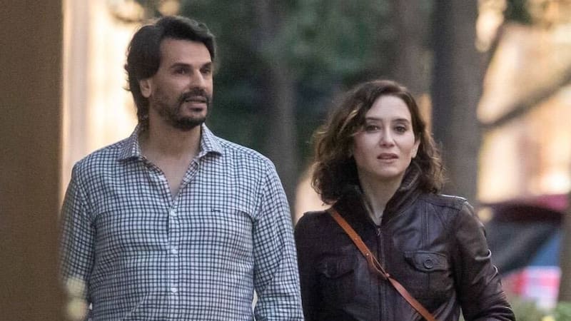 Acusan al novio de Ayuso, González Amador, de operar dentro del Grupo Quirón con una identidad falsa. (Fuente: archivo).