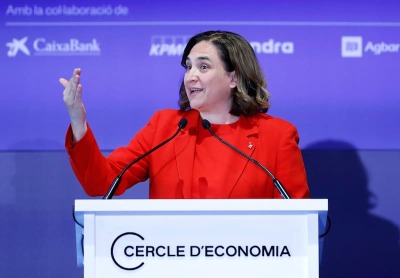 Ada Colau encabezará la lista por Barcelona, además de ser la candidata a la presidencia del Gobierno por el Frente Amplio para las próximas elecciones generales del 29 de noviembre.