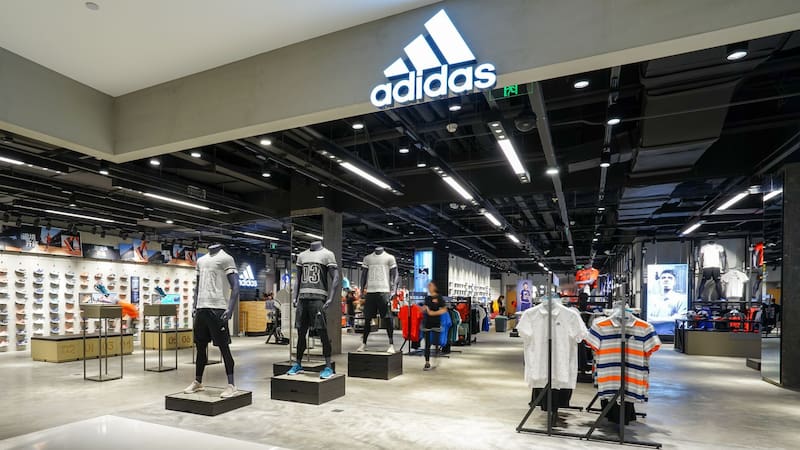 Adidas lanza liquidación del 50% y ofrece zapatillas desde $ 50.000: dónde comprar