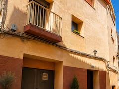 Adiós al alquiler: venden una casa de 219 metros, varias plantas y 4 habitaciones por menos de 50.000 euros