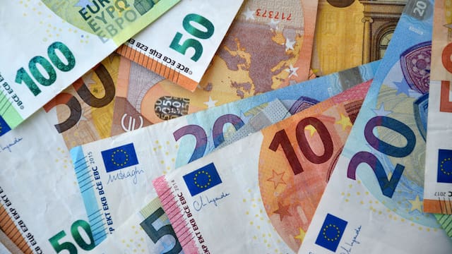 Salen de circulación billetes de 10, 20, 50, 100 y 200 euros: cuáles serán retirados y cómo cambiarlos