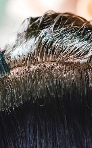 Adiós canas: cómo preparar y aplicar este tinte casero que deja tu cabello brillante y sin frizz