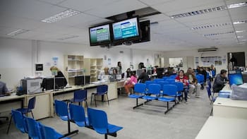 El Gobierno aprobó un nuevo régimen de retiro voluntario para los empleados públicos: cuánto cobro si adhiero y las restricciones