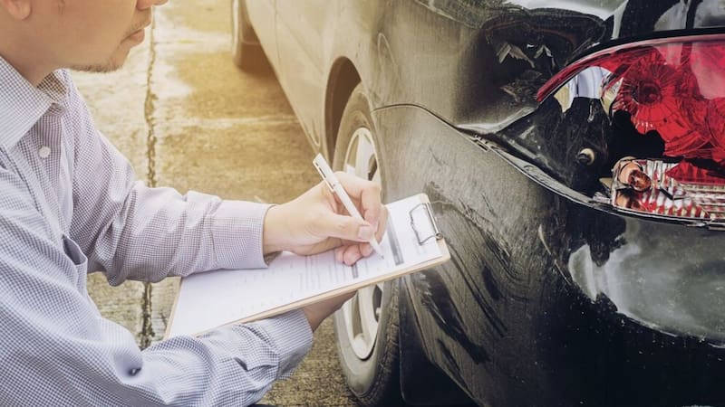 La DGT advierte a todos los conductores: no pagar una multa puede traer estas graves consecuencias. (Fuente: Freepik).