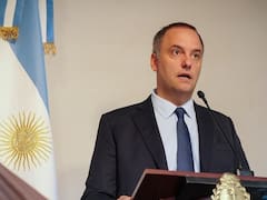 Se reveló cuanto pagó Adorni por su depto en Caballito y todas las miradas apuntan al crédito que consiguió