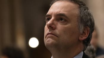 La trama Adorni: viajes, bienes no declarados y las contradicciones que cercaron al jefe de Gabinete