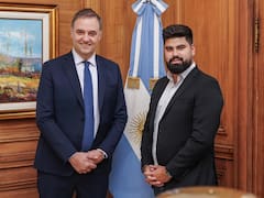 El Gobierno profundiza los cambios en Comunicación: quién es el funcionario de YPF que llega con el nuevo vocero