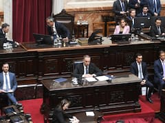 Disculpas, chicanas y un Milei combativo: la trastienda del informe explosivo de Adorni