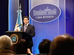 Debutó Ravier, el nuevo vocero: el sello de Santiago Caputo para “desadornizar” la comunicación