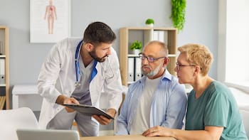 A qué edad una persona se transforma en adulto mayor en Colombia, Estados Unidos y España