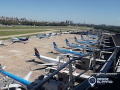 El Gobierno modificó las tarifas para operar en 30 aeropuertos del país: ¿cómo impacta en los pasajes?