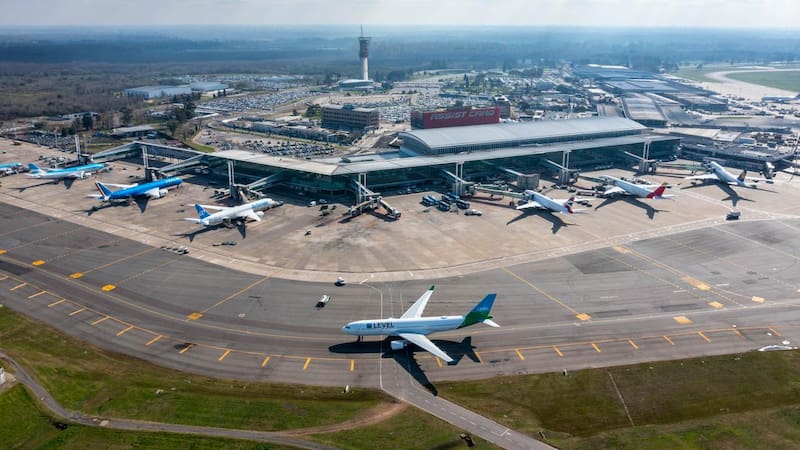 Ezeiza se transforma: Aeropuertos Argentina anuncia una inversión de más de u$s 100 millones para ampliar pistas y modernizar la terminal.