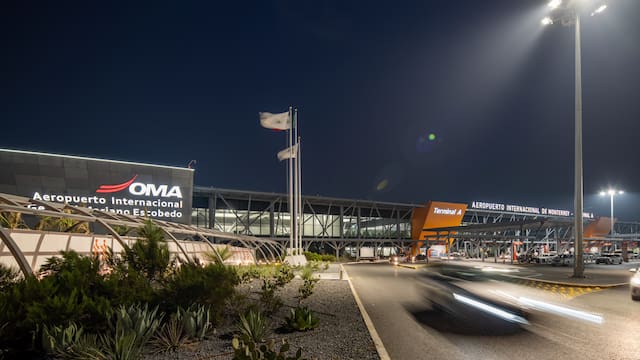 Alerta financiera | OMA realiza un movimiento exprés que revela cómo opera un gigante bajo presión