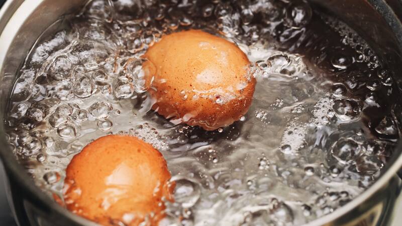 Agua de los huevos duros | Para qué sirve y qué beneficios tiene. Foto (Archivo)