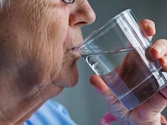 Cuánta agua hay que tomar por día para cuidar la presión arterial