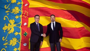 Elecciones en la Comunidad Valenciana: el PP y Vox mantienen una conversación para hablar del sustituto de Mazón